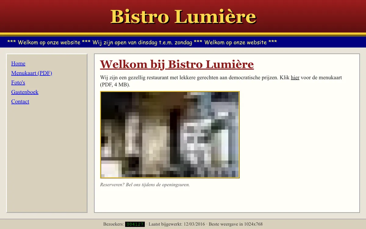 Een verouderde restaurantwebsite: rode balk, lopende tekst, menukaart als pdf